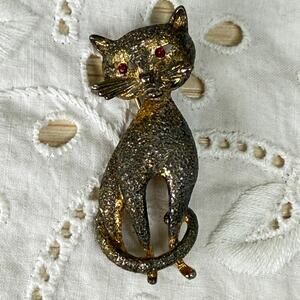 Vintage 60s Sterling Cat Kitty Brooch Red Gemstone Eyes Gold Silver Tone
